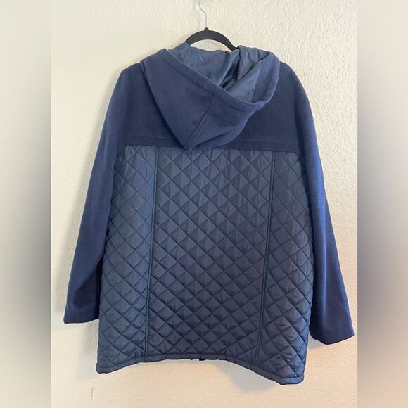 Lucky Brand Navy Quilted puffer Barn Jacket. Large NWT - Picture 4 of 7